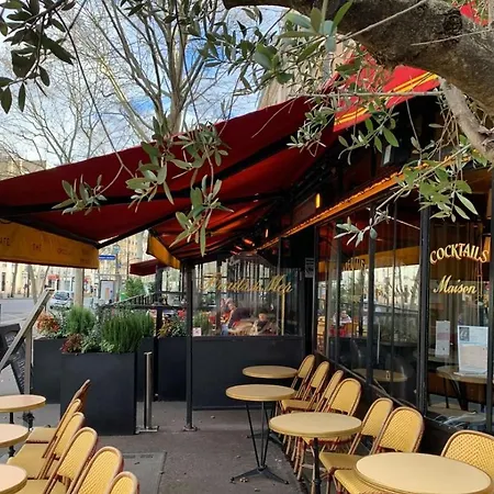 Апартаменты Paris Studio